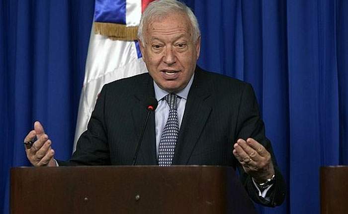 Margallo tacha de “inaceptables” los ataques de Maduro a Aznar