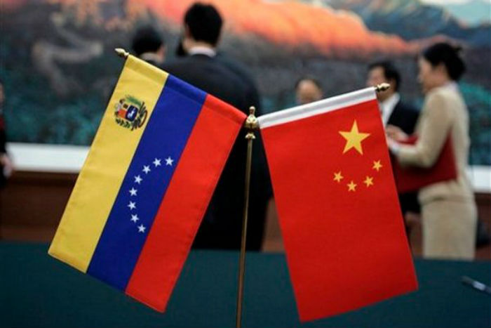China asegura que su cooperación financiera con Venezuela es “madura y eficaz”