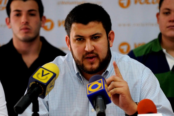 Smolansky: “A Leopoldo no se le canjea como un terrorista ni como un guerrillero”
