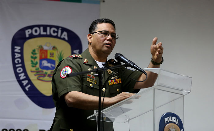 Espejismos en Platanal por Javier Ignacio Mayorca