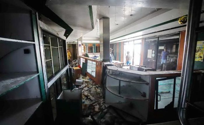 Dos muertos y más de 150 negocios fueron saqueados en Bolívar entre viernes y sábado