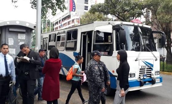 #MonitorDeVictimas | Pasajero mata de un tiro en la cabeza a ladrón de autobús en Caracas