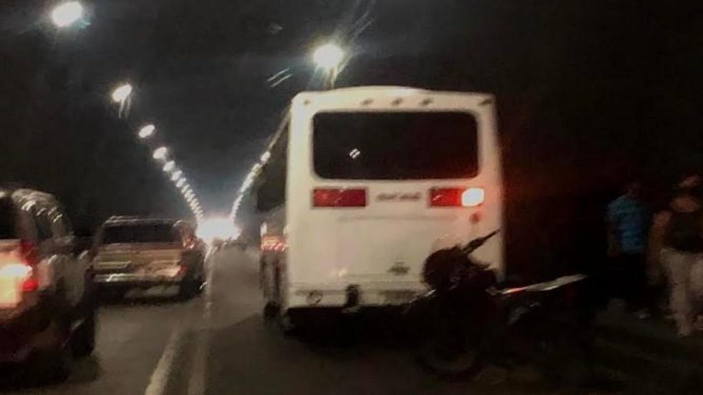 #MonitorDeVíctimas | Lo mataron dentro de una camioneta de pasajeros en el túnel de La Trinidad