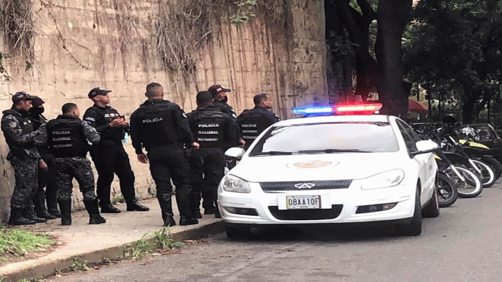 #Monitordevictimas | Mataron a un PNB en Petare para robarle su moto y arma de reglamento