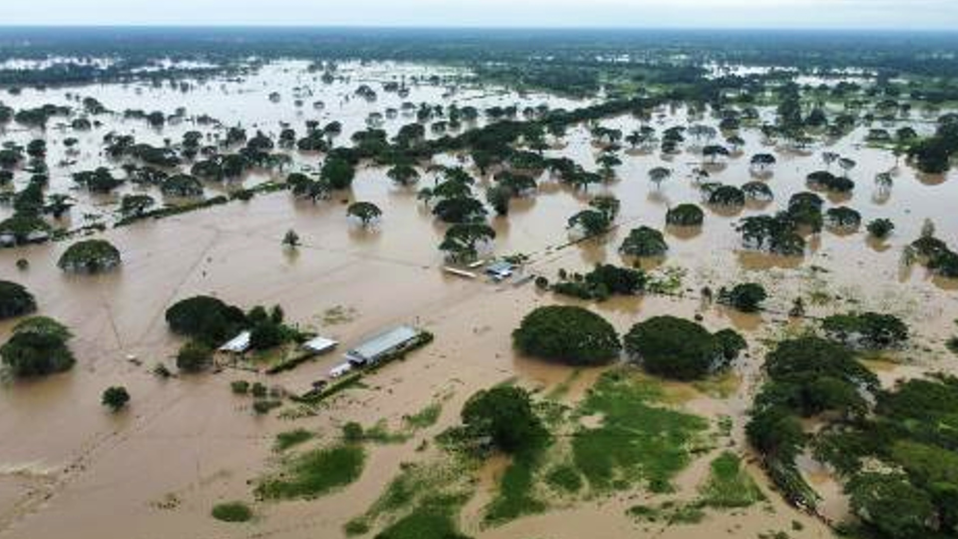 Activan plan de rescate en Zulia tras varias semanas de inundaciones por lluvias