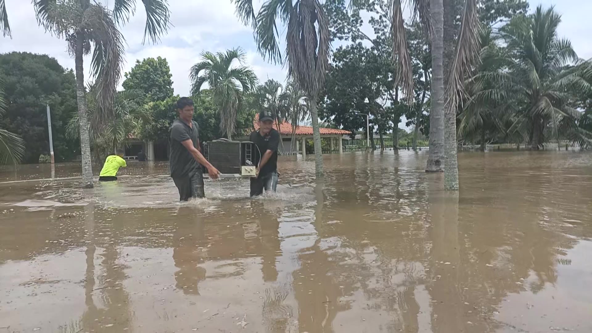 Viceministro de Ambiente presenta sistema para pronosticar sequía e inundaciones