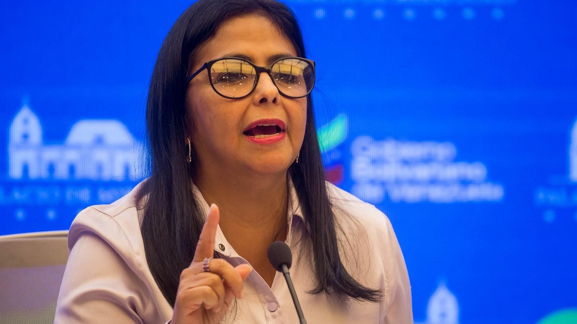 Delcy Rodríguez oro
