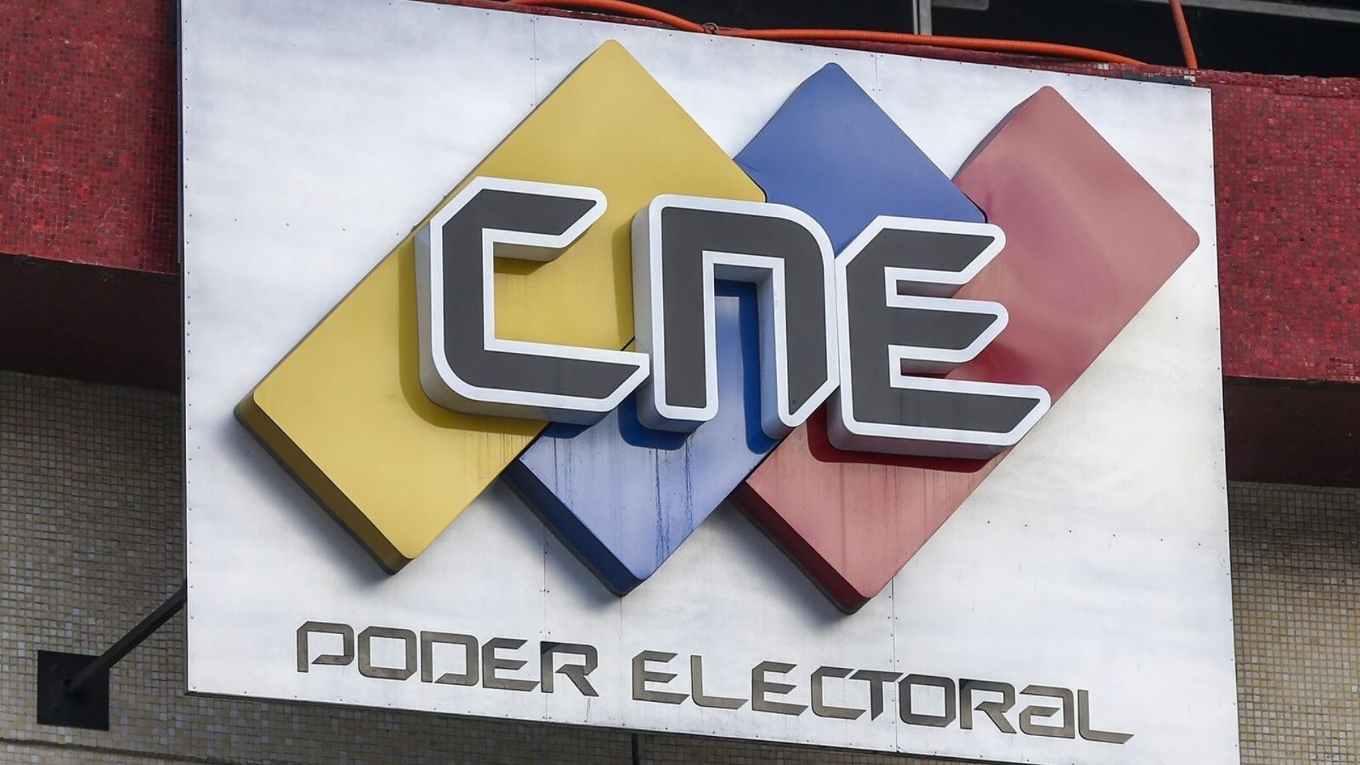 Representantes juveniles de la oposición exigen al CNE activar el Registro Electoral