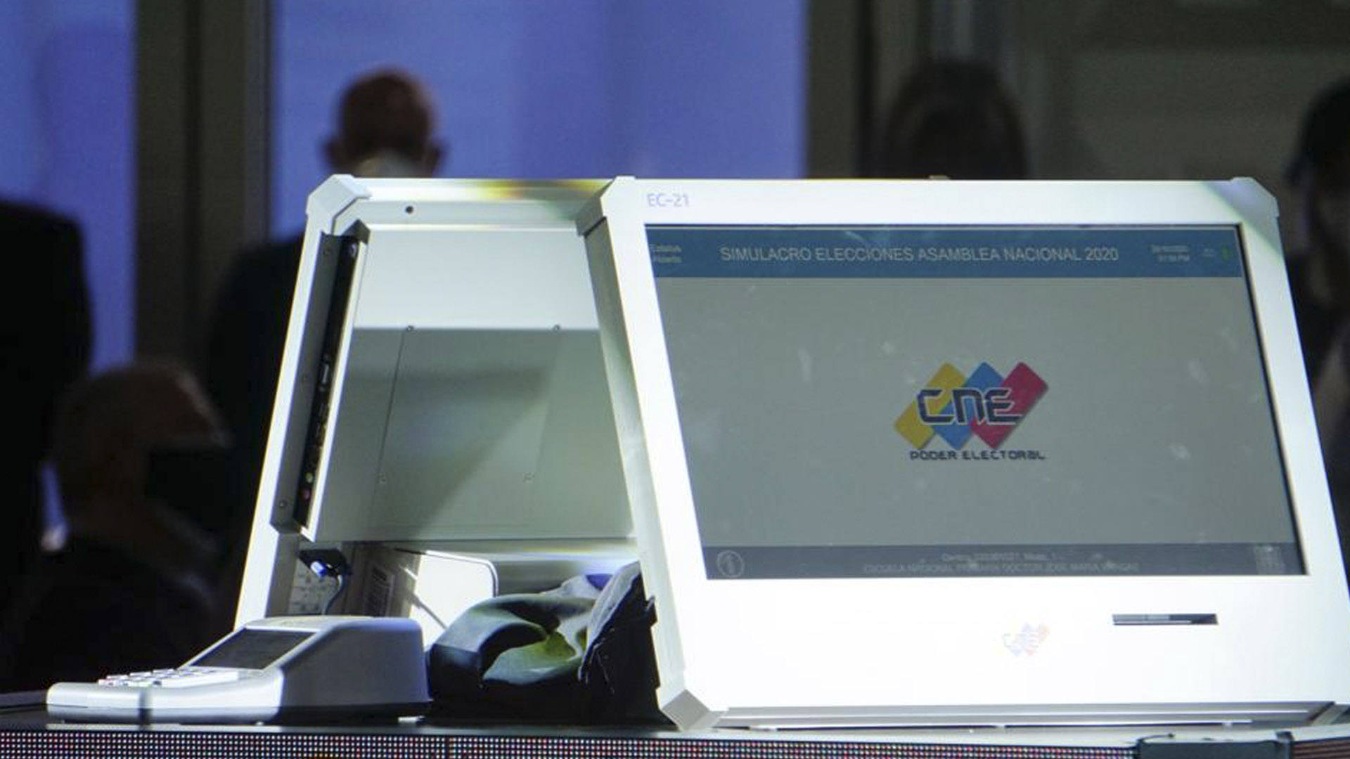 10 millones de venezolanos podrían verse impedidos de votar en presidenciales si CNE no actualiza registro electoral