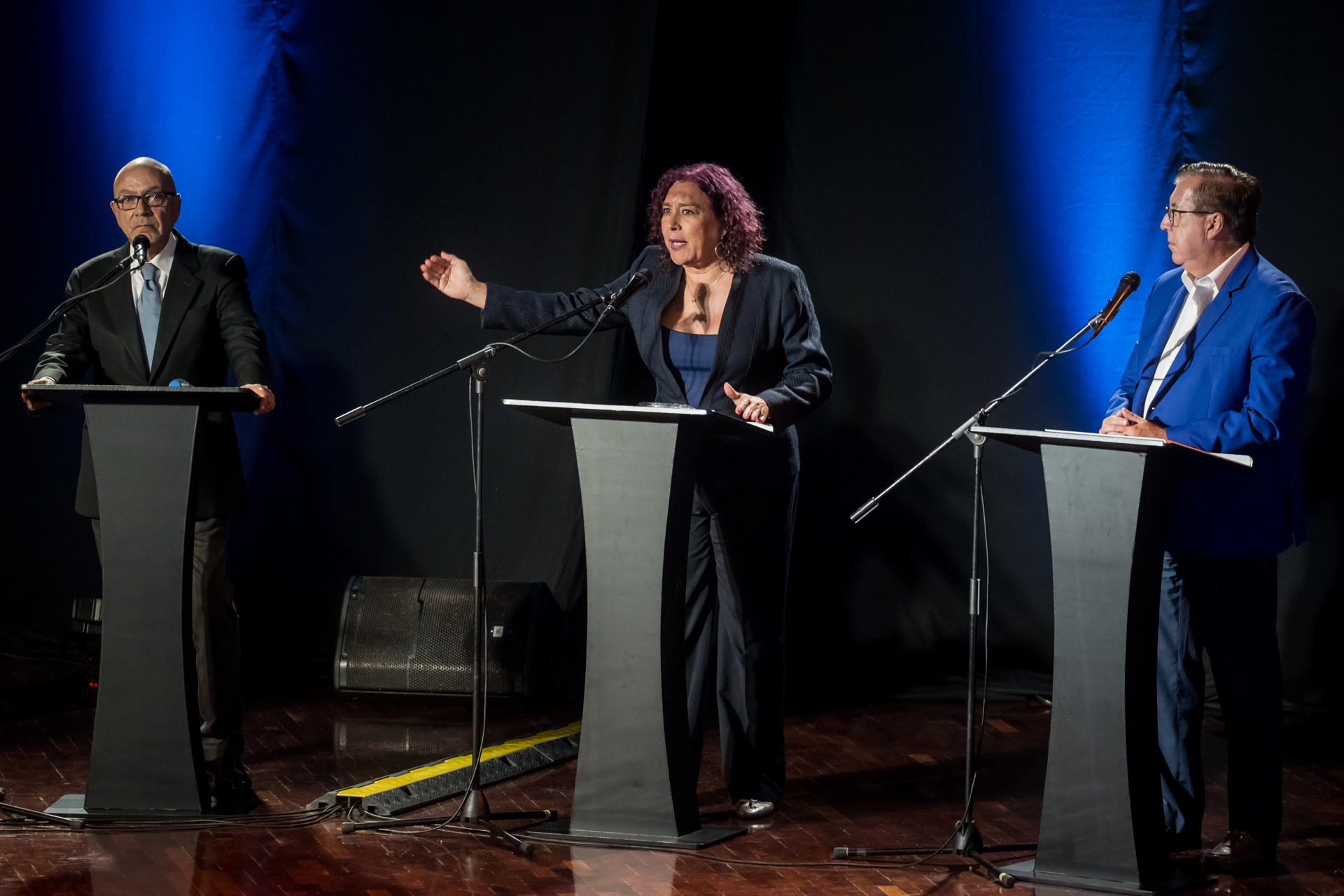 debate