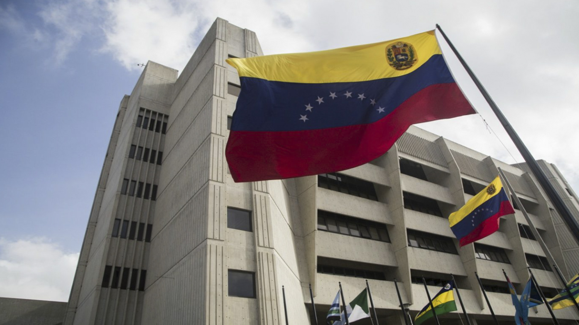 Tribunales