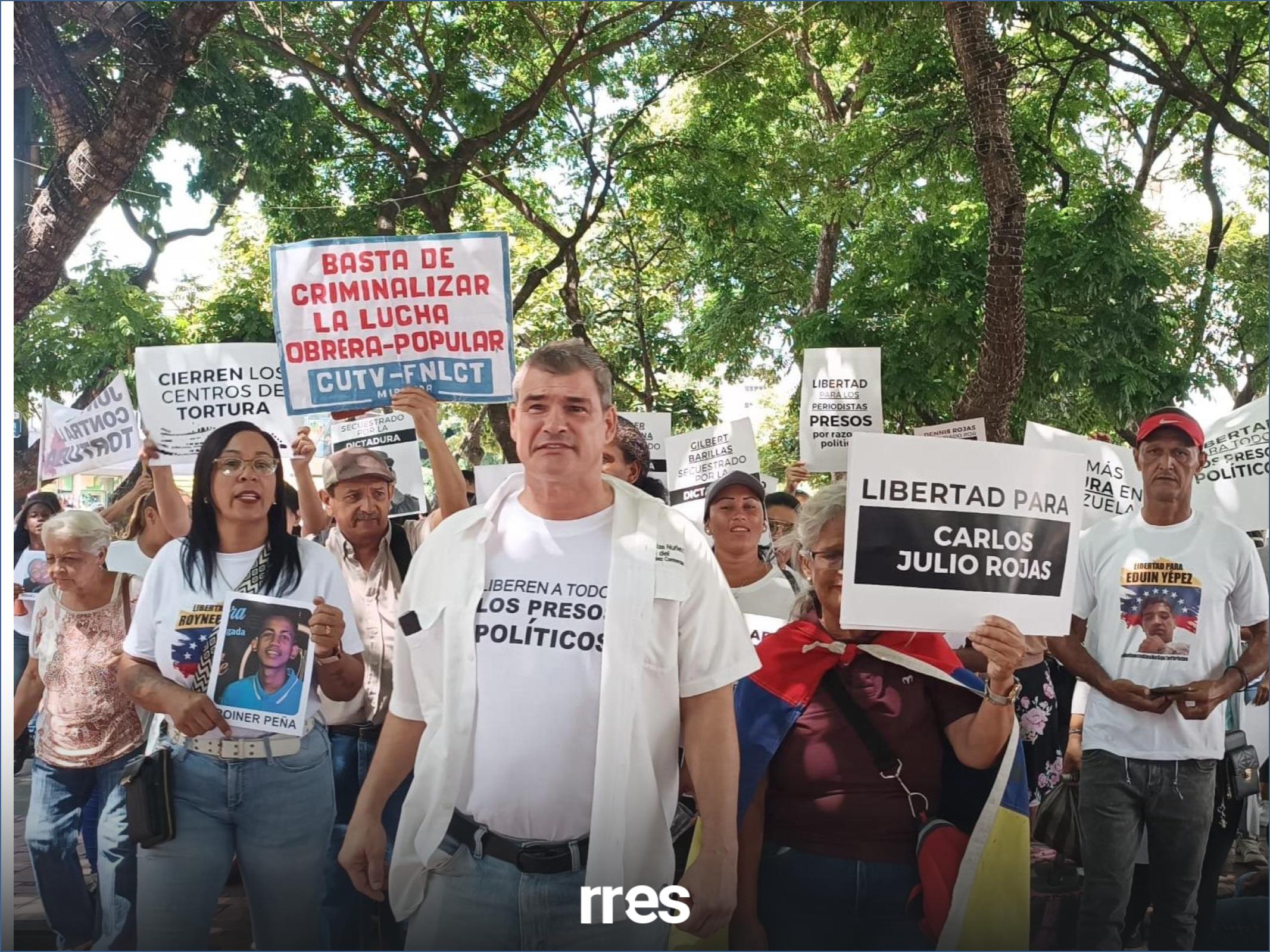 Familiares de presos políticos