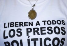 política