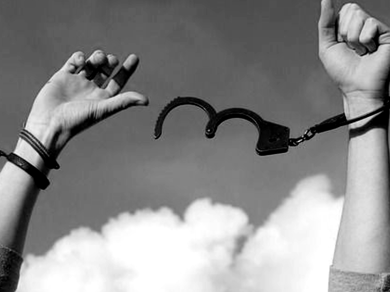 Piden la libertad plena de todas las periodistas excarceladas