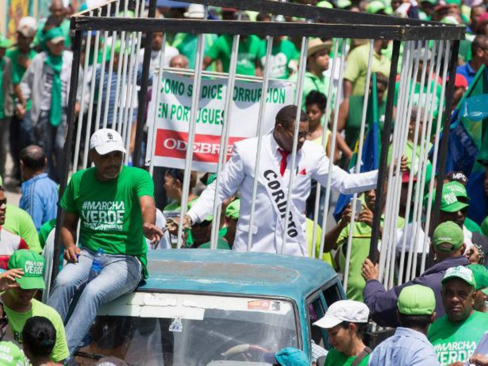 FIDH en alianza con organizaciones como Transparencia Venezuela, PROVEA, publicó este 17 de abril el informe “La corrupción sí tiene víctimas”.