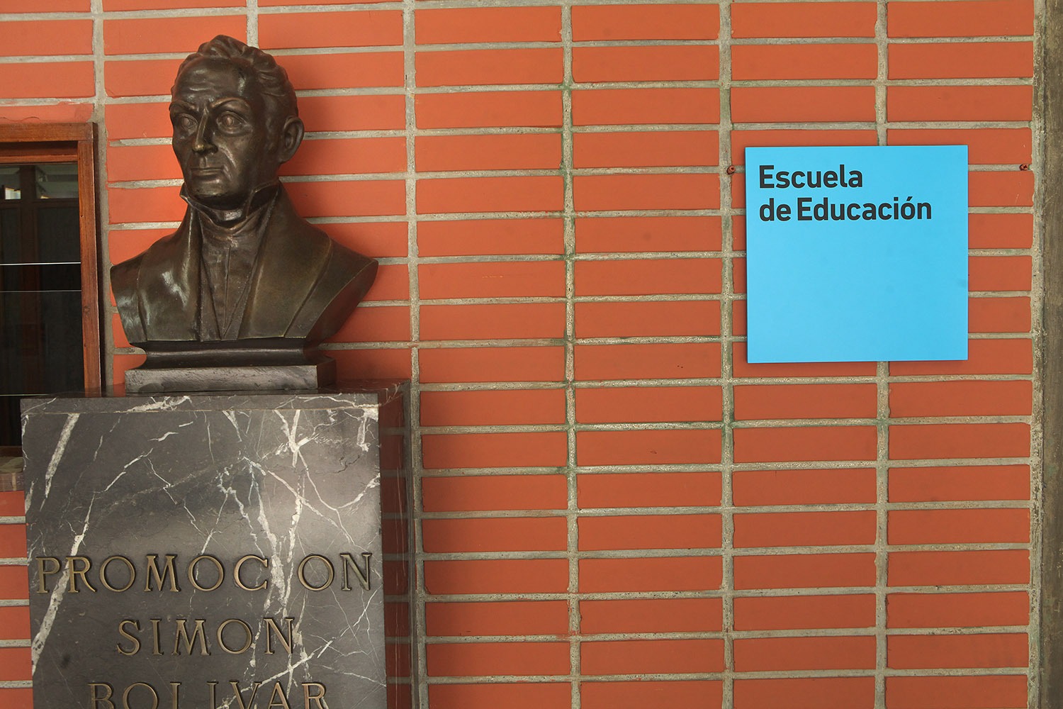 La UCAB abre convocatoria de la Beca Excelencia Andrés Bello para estudiar Educación con subsidios de hasta 100%.