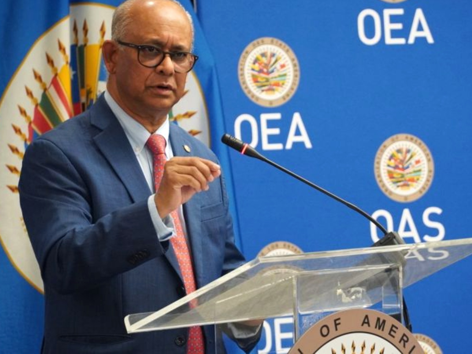 Albert Randim, secretario de la OEA